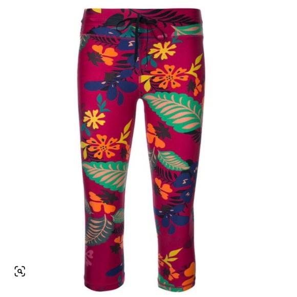 The Upside Floral Print Cropped Leggings Capri 4 - Picture 1 of 3